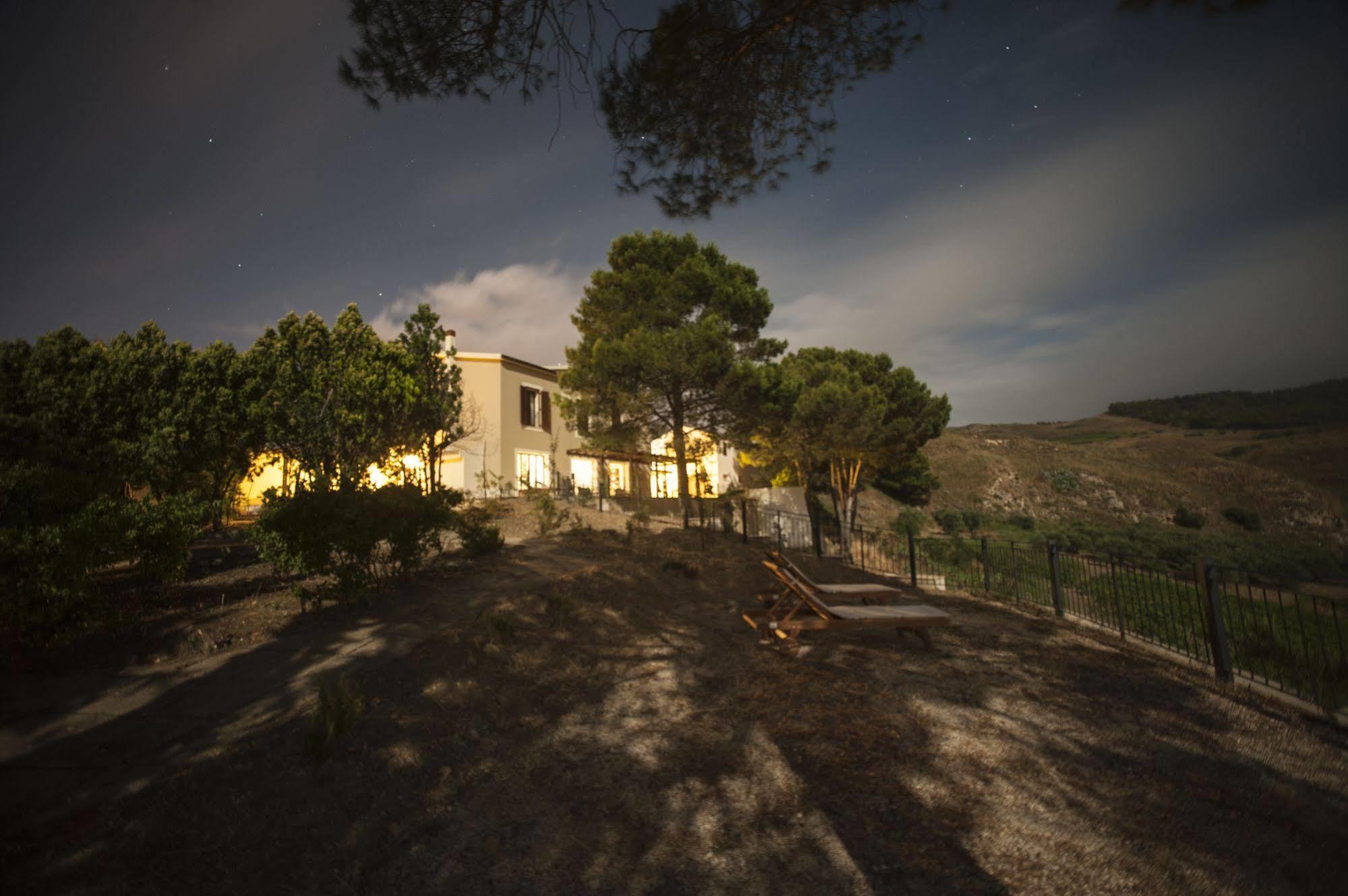Feudo Del Biviere Villa Santa Ninfa Exterior photo